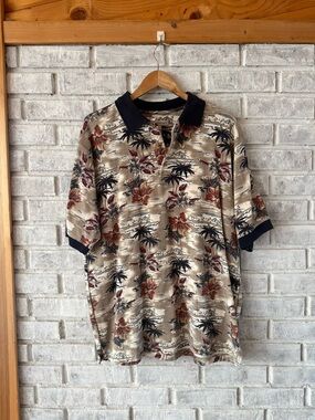 90’s Men's Beige Tropical Polo with Navy Collar